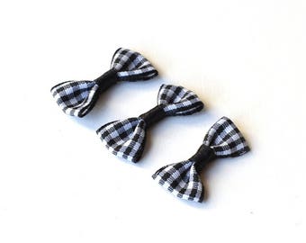 3 bows black gingham 30 x 15 mm