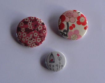Badges 38 and 25mm set of 3 Badges Liberty Japanese paper