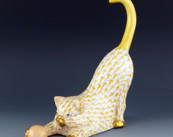 Herend CAT with Butterscotch Fishnet Hand Painted Hungarian Kitten Figurine 15309 Yellow