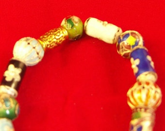 Cloisonne Beaded bracelet.
