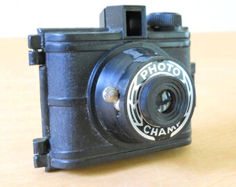 Vintage Photo Champ Camera • Vintage Plastic Mini Camera