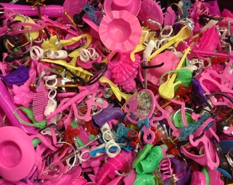 100 PCS- Wholesale LOT-Barbie Accessories-purses, earrings, hats, shoes, wands, glasses, etc.