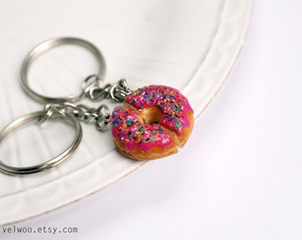 Donut keychain, Best Friends gift, BFF, Sweet keychain, Friendship keychain, Best friend accessories, Best friend keychain, velwoo