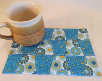 Quilted Mug Rug, Snack Mat, Mug Mat, Hot Pad