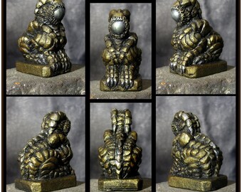 8 COLORS Metallic Orb Faced Guardian - Creature Figure - Hand Carved Cast in Resin