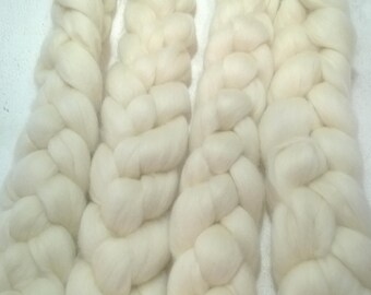 Merino Top Undyed/ Merino Roving Ecru/ Merino 64s/Merino 21.5 Micron/ Merino felting Roving /Merino Spinning Roving / Knitspin - 4 oz