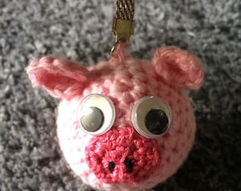 Little pig crocheted keychain