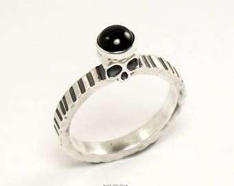 SKULL RING - 100% Sterling Silver Ring - Rocker Ring - Handmade Jewelry - Skull Ring