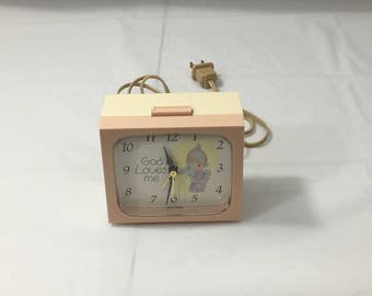 Vintage 1990 Precious Moments By Seth Thomas God Loves Me Model # 6103 Electric Alarm Clock - FREE SHIPPING!!