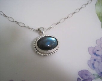 Labradorite pendant, labradorite pendant in silver, labradorite necklace, labradorite jewelry, gemstone necklace, gemstone necklace