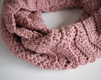 Crochet Chevron Scarf / Infinity Scarf / The JENNIFER