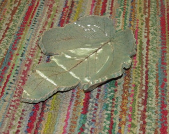 Green Ceramic Leaf Dish