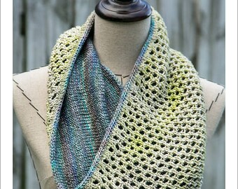 COWL KNITTING PATTERN - Latticework