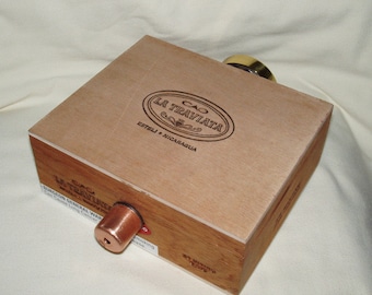 Image Wheel Kaleidoscope, Cigar Box