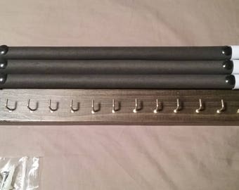 Wall mounted jewelry organizer