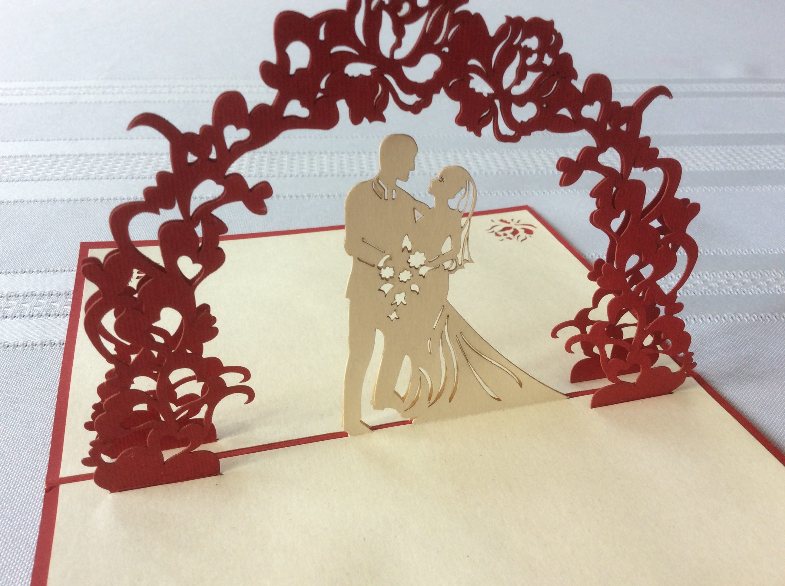 WEDDING ARCH Pop-Up Card