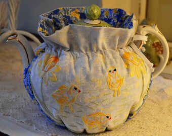 LARGE SIZED Tea Cozy