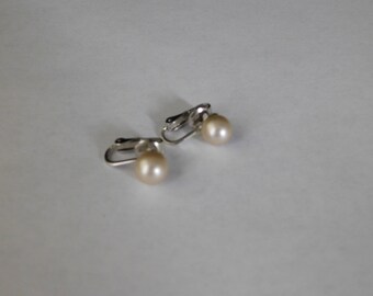 Pearl Earrings ~Trifari~