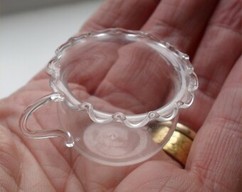 Beautiful handblown vintage miniature glass dollshouse dolls house chamber pot, potty