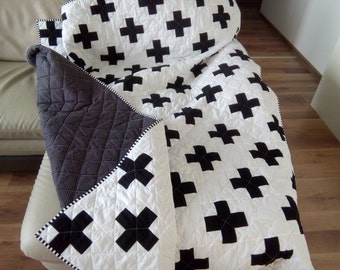 Plus Quilt / Swiss Crosses Quilt / Black & White Quilt / Modern Quilt / Minimalist Quilt / Throw Quilt / Twin Quilt / Quilt for Sale