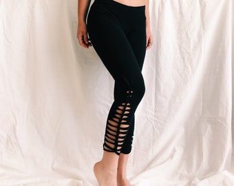 S/M black triangle slitweave legging