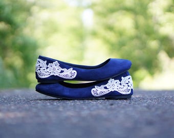 Navy Blue Bridal Ballet Flats,Wedding Shoes,Low Wedding Shoes,Navy Wedding Flats,Navy Flats,Bridal Shoes,Gift,Blue Flats with Ivory Lace