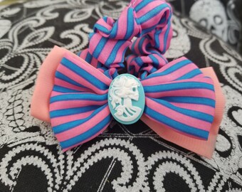 Skeleton cameo scrunchie