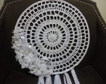 large crochet DC with white flowers detail