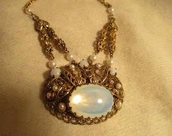 Vintage W Germany moonstone pendant necklace
