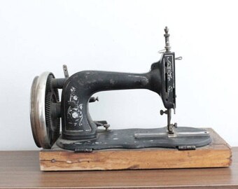 Antique Sewing Machine, Collectible Sewing Machine, Art Deco Machine, Home Decor