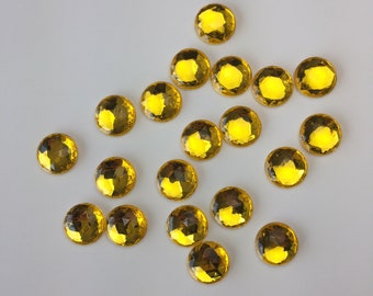 Vintage acrylic lucite faceted cabochon - Lemon yellow - 15mm round - 20 pieces