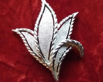 Vintage Trifari Brooch