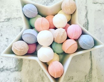 Bath Fizzers, Mini Bath Bomb Bags, Bath Fizz, Chill Pills, Mango, Chocolate Orange, Watermelon, Cherry, Toffee Apple, Parma Violets, Coconut