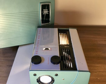 Vintage 1958 Kodak 300 Slide Projector Model I Teal