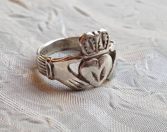 Vintage Hand Made Sterling Silver Claddagh Ring Band or Wedding Band 1980s Accessory Love Friendship and Loyalty Irish Size 5.25