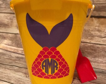 Personalized Beach Buckets