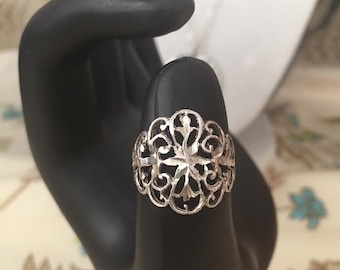 Fancy Filigree Sterling Silver Ring, Size 7.