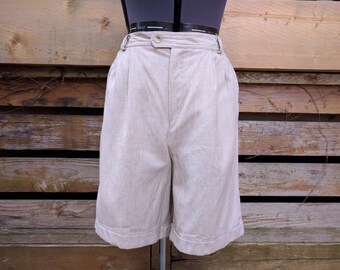 Vintage 1990's Beige Rayon and Linen Blend Walking Shorts by FD & Co Size Tall