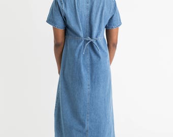 TrendAura Blue Denim Maxi Dress Open Back Slim Fit For Fashion Forward Women Spring Versatile main image 1