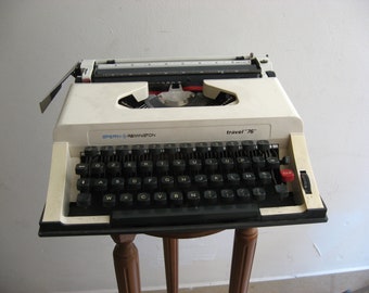 remington typewriter speedy travel 76