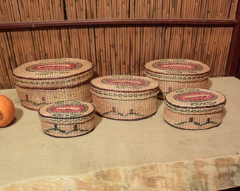 Vintage Chinese Oval Straw Basket with Lid Cover in Set of 5
