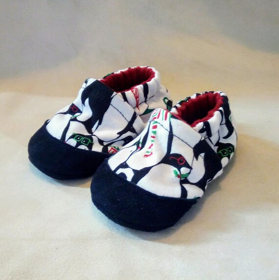 Holiday Penguins: Soft Sole Baby Shoes 6-12M Holiday Penguins: Soft Sole Baby Shoes 6-12M