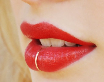 Fake lip piercing, Fake Lip Ring, Lip Cuff, Gold Lip Hoop, Delicate lip ring, Faux lip ring, Gold Lip jewelry, Tiny lip rin