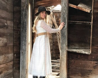 70's Ivory Lace Dress