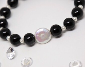 Coin pearl bracelet, gift for her, jewellery, beads, beaded, elastic,stretch, sister mother, friend, special, unique, amazing, pearls