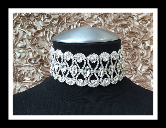 Thick Silver Vintage Rhinestone Choker #C101