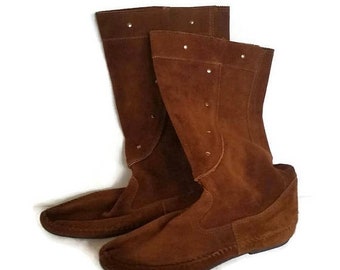 Minnetonka Moccasins, brown leather suede moccasins, size 7 moccasins, calf height moccasins, hippie, boho, Pocahontas costume accessory