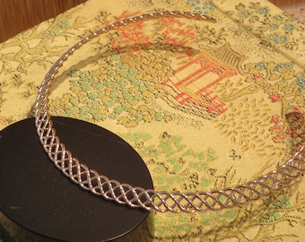 CHOKER NECKLACE, Gold Tone Openwork Design, 15" Length (#4J)
