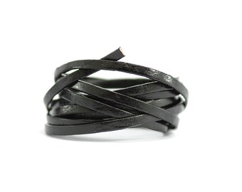 Lace / cord / leather flat - width 3 mm / Ep. : 1 mm - cord color black leather (sold by the yard)