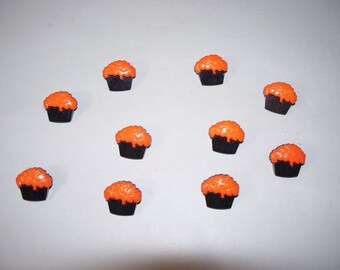 10 Cupcake Buttons, Lot 2571 (Free US Shipping)